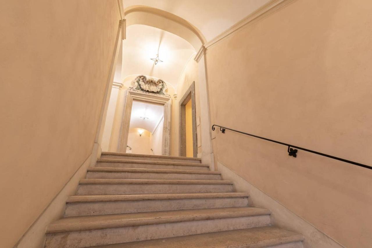 Palazzo Pamphili Lecca Di Guevara Rome Exterior photo